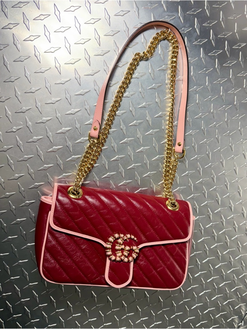 Gucci Azalea Torchon GG Small Marmont Chain Shoulder Bag in Red/Pink GHW - Picture 3 of 12